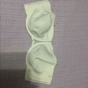 White strapless bra